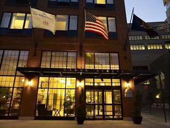 Hilton Garden Inn New York/Tribeca - Super Bowl Hotels 2014 Hilton Garden Inn New York/Tribeca - Super Bowl Hotels 2014