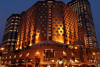 Hyatt Regency Montreal Package