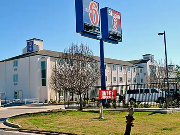 Affordable accommodations for Super Bowl LIX February 2025 in New Orleans